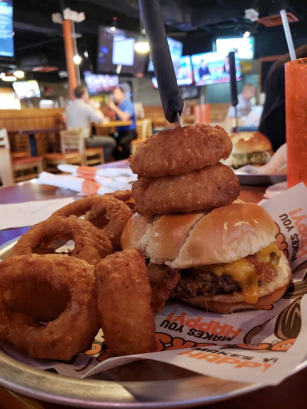 Hooters | restaurant | 2820 N 75th Ave, Phoenix, AZ 85035, USA | 6238737935 OR +1 623-873-7935