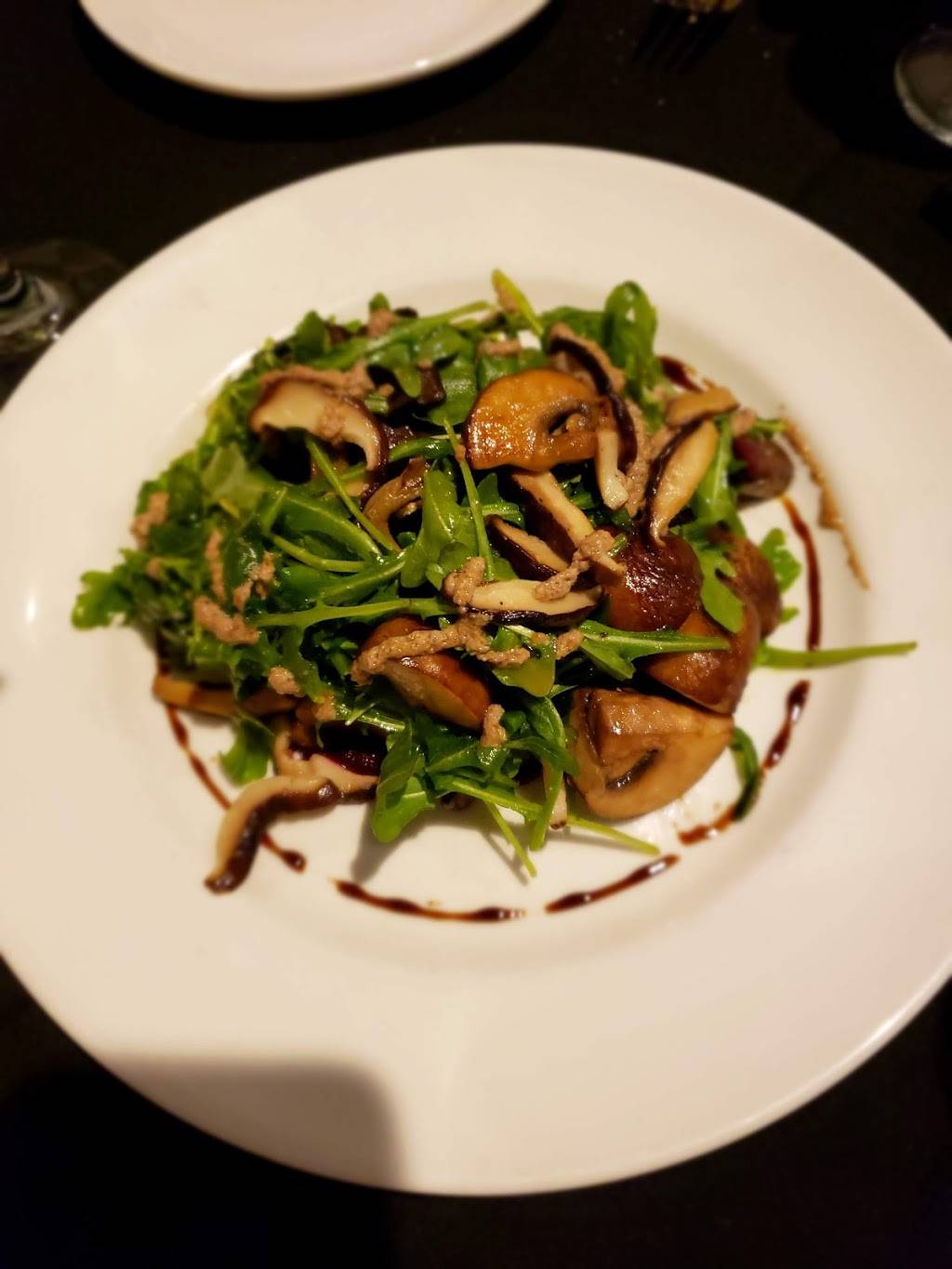 Olives Casual Cuisine | restaurant | 1591 London Line, Sarnia, ON N7T 7H2, Canada | 5195411333 OR +1 519-541-1333