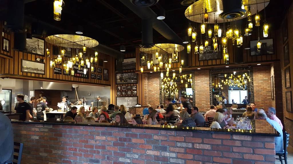 Grimaldis Pizzeria | restaurant | 5601 W 135th St, Overland Park, KS 66224, USA | 9138515062 OR +1 913-851-5062