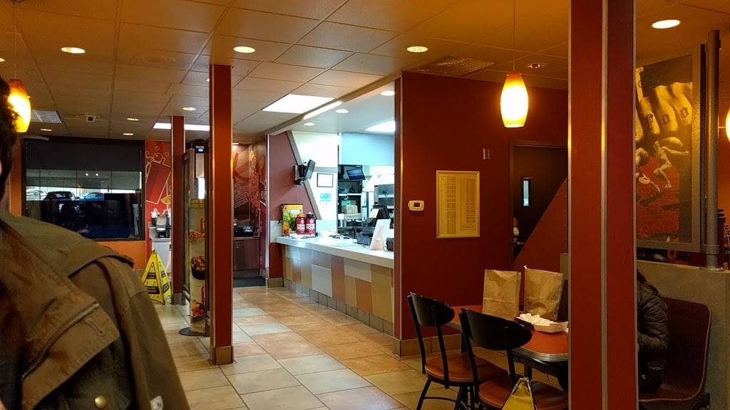 Jack in the Box | restaurant | 2295 N Main St, Walnut Creek, CA 94596, USA | 9259445690 OR +1 925-944-5690