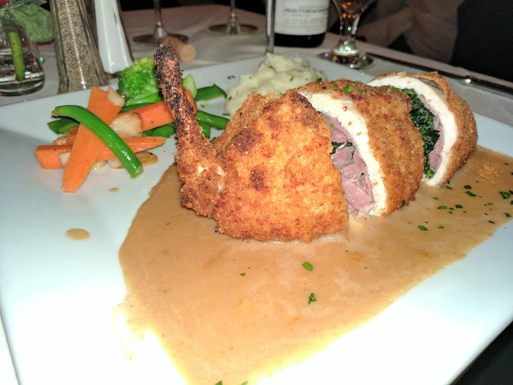 Fontana di Trevi | restaurant | 248 Fort Lee Rd, Leonia, NJ 07605, USA | 2012429040 OR +1 201-242-9040