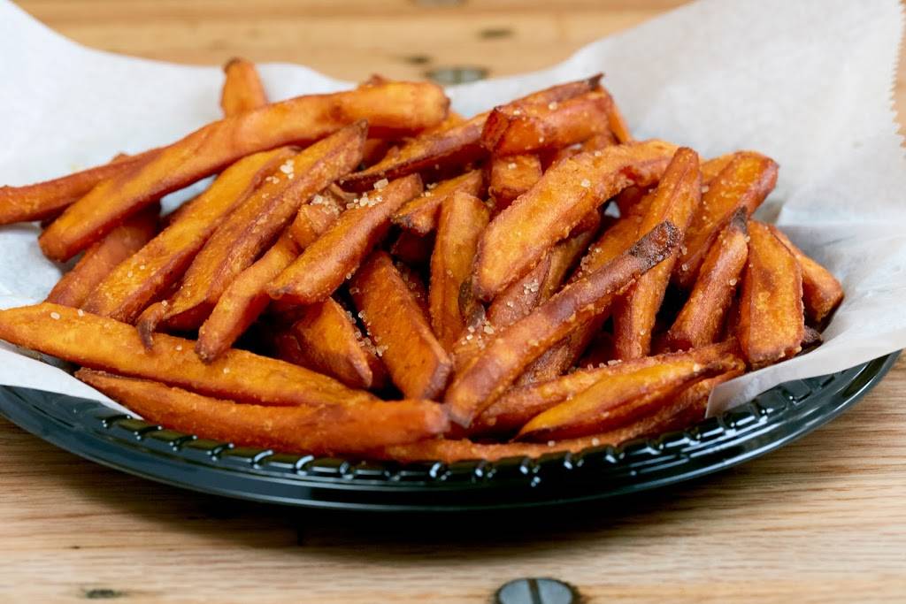 Chirping Chicken | restaurant | 219 W 145th St, New York, NY 10039, USA | 7184408700 OR +1 718-440-8700