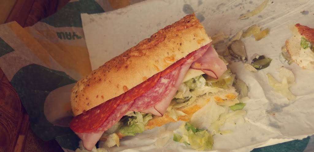 Subway | meal takeaway | 14651 N Northsight Blvd Suite 130, Scottsdale, AZ 85260, USA | 4803485840 OR +1 480-348-5840