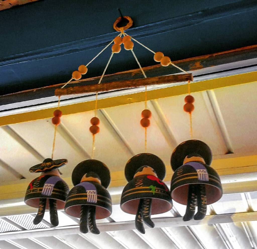 La Placita Antojitos | restaurant | 803 Old Morgantown Rd, Bowling Green, KY 42101, USA | 2709046948 OR +1 270-904-6948