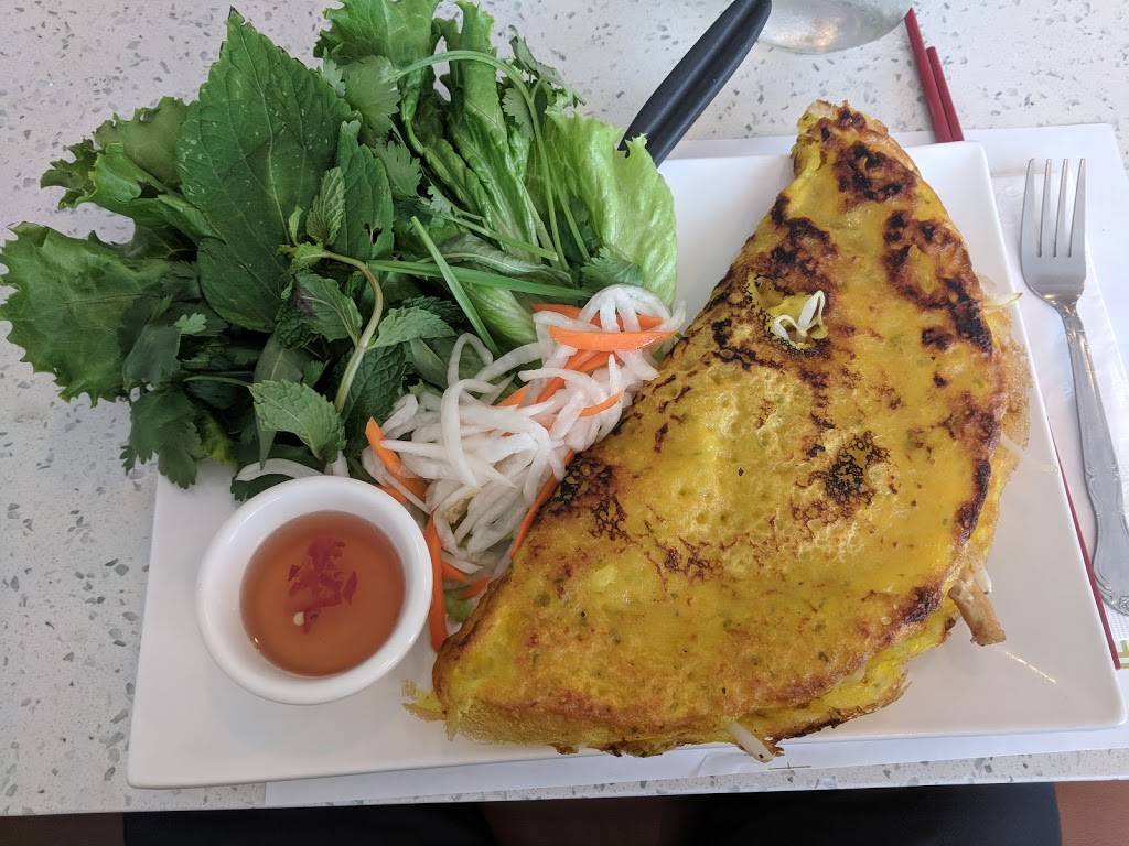 Plates Com Tam Restaurant | restaurant | 1988 Fremont Blvd, Seaside, CA 93955, USA | 8313947653 OR +1 831-394-7653