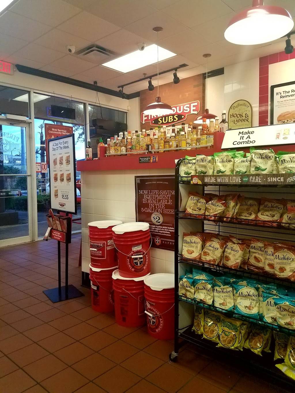 Firehouse Subs | meal delivery | 975 Gateway Blvd #113, Boynton Beach, FL 33426, USA | 5617357827 OR +1 561-735-7827
