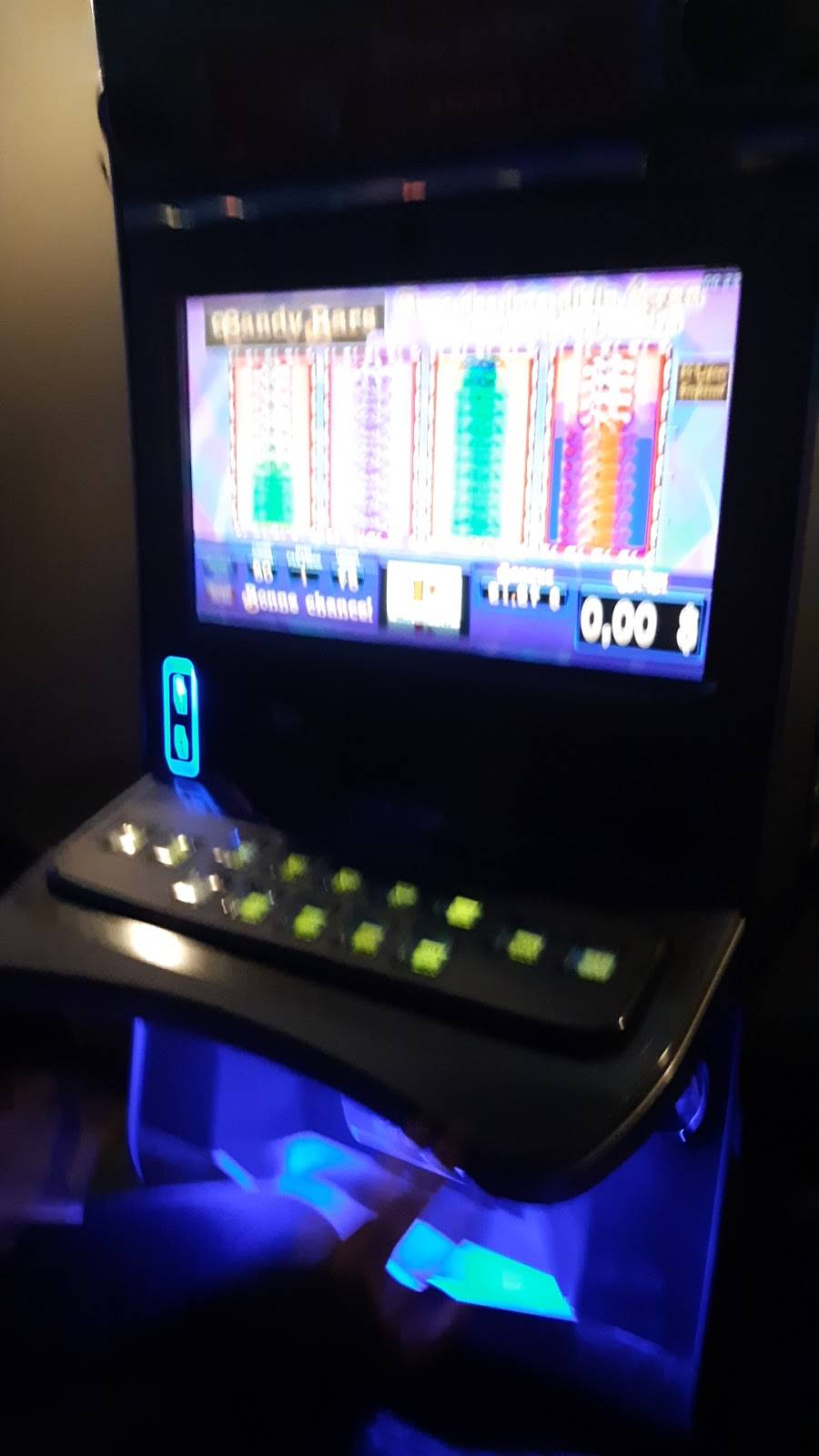 Bar Le Vegas | night club | 520 Boulevard Saint-Joseph, Drummondville, QC J2C, Canada, Canada | 8194778821 OR +1 819-477-8821