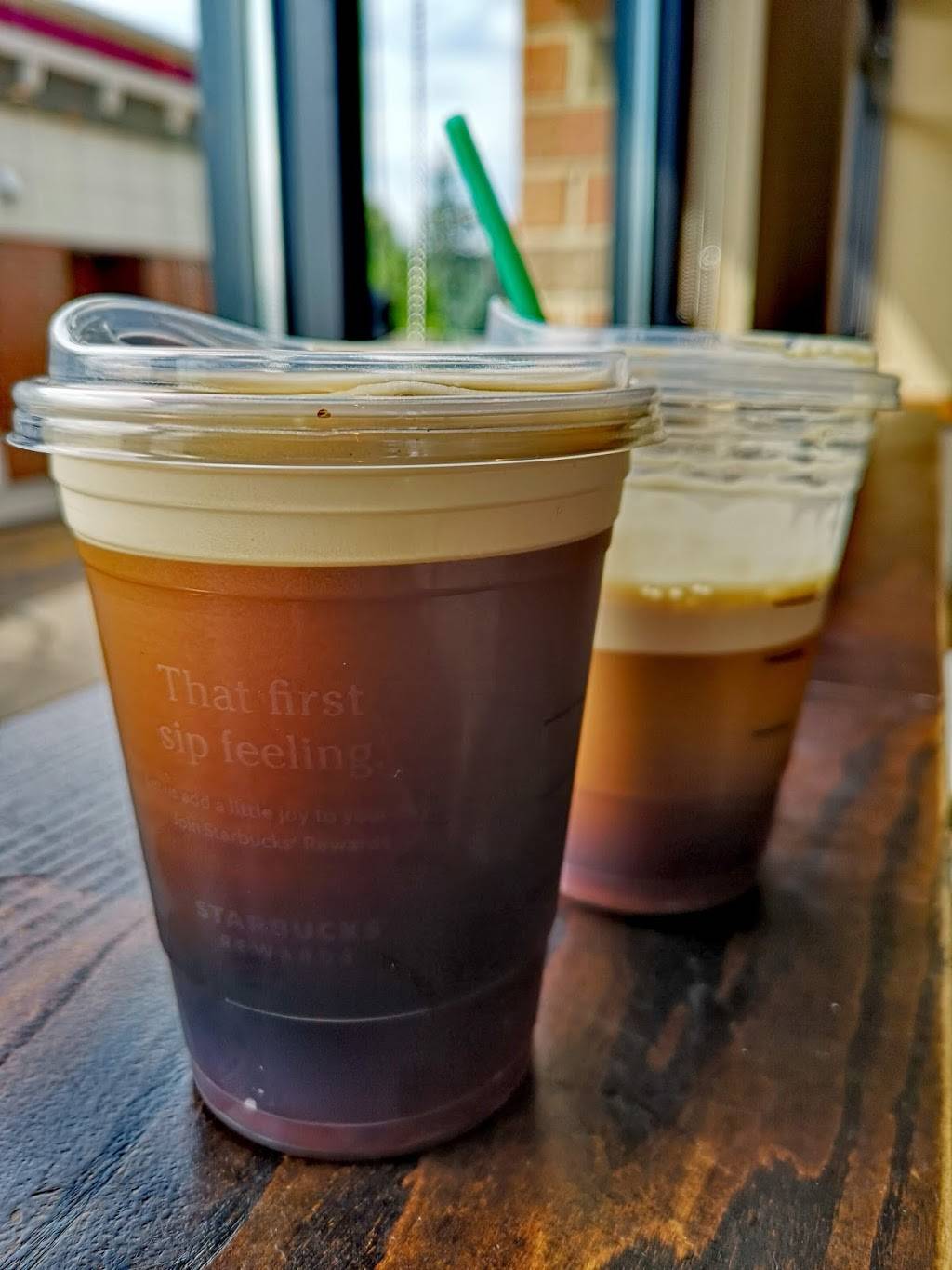 Starbucks | cafe | 31901 Woodward Ave, Royal Oak, MI 48073, USA | 2485492253 OR +1 248-549-2253