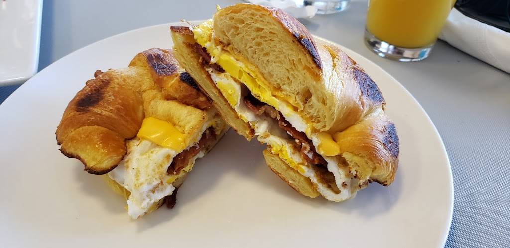 Poached | restaurant | 46350 Dequindre Rd, Shelby Charter Twp, MI 48317, USA | 5869917448 OR +1 586-991-7448