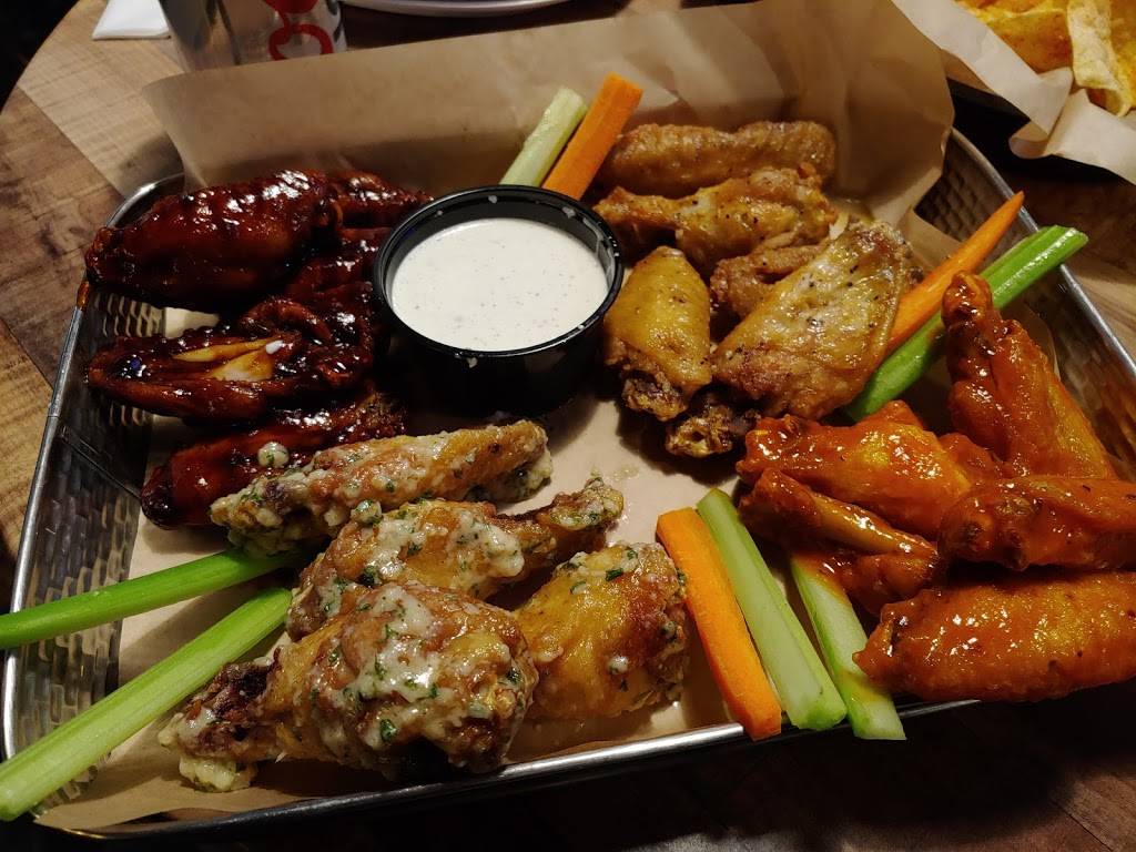 THE NEIGHBORHOOD | restaurant | 3940 E 29th St, Tucson, AZ 85711, USA | 5202074004 OR +1 520-207-4004