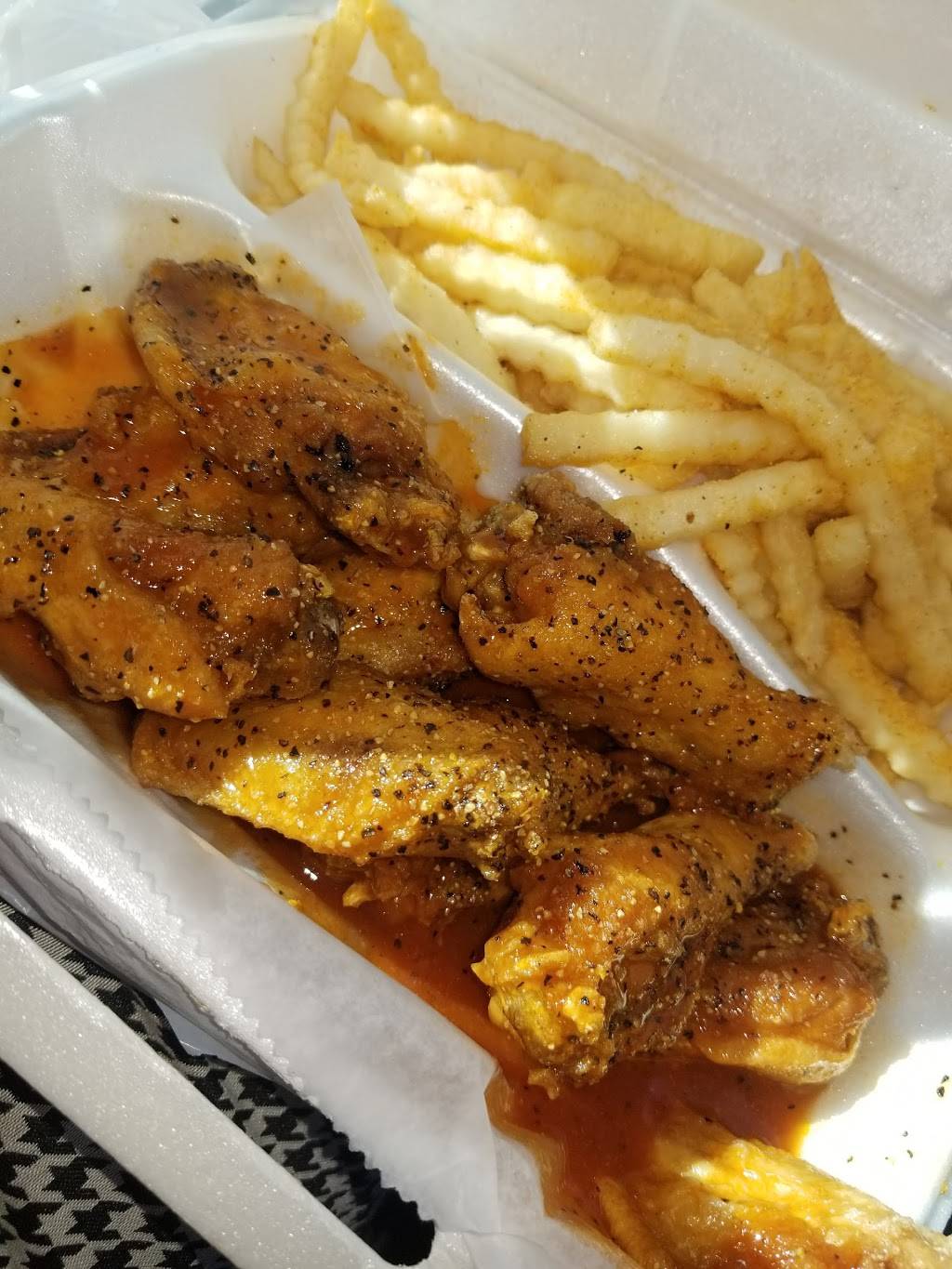 Wings & Teriyaki | restaurant | 490 NE 23rd Ave, Gainesville, FL 32609, USA | 3527926393 OR +1 352-792-6393