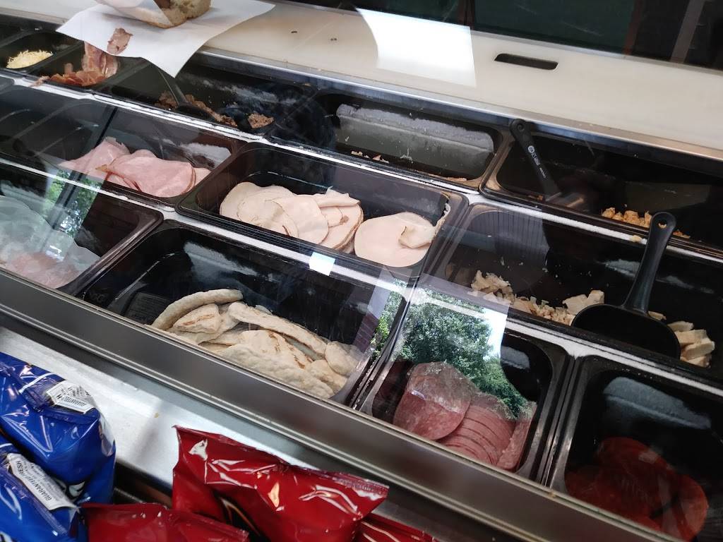 Subway Restaurants | restaurant | 2276 Griffin Rd, Lakeland, FL 33810, USA | 8638162866 OR +1 863-816-2866