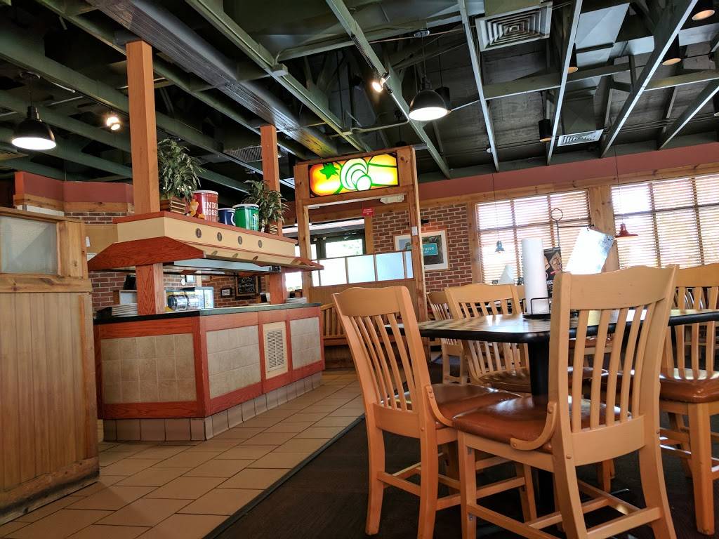 Pizza Hut | restaurant | 2510 Laporte Ave, Valparaiso, IN 46383, USA | 2194656500 OR +1 219-465-6500