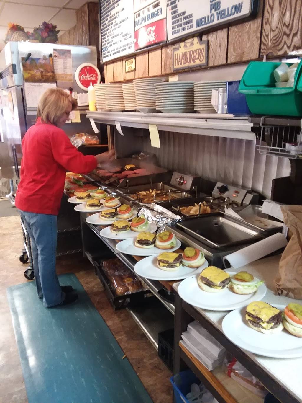 Family Billiards | restaurant | 133 N Madison St, Owenton, KY 40359, USA | 5024845996 OR +1 502-484-5996