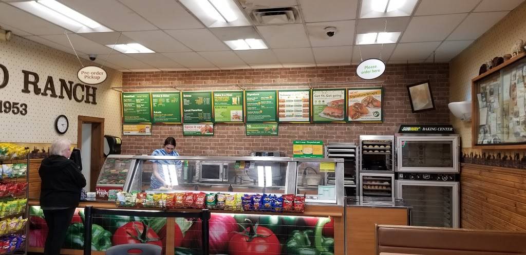 Subway | restaurant | 21600 US-69, Afton, OK 74331, USA | 9182574368 OR +1 918-257-4368