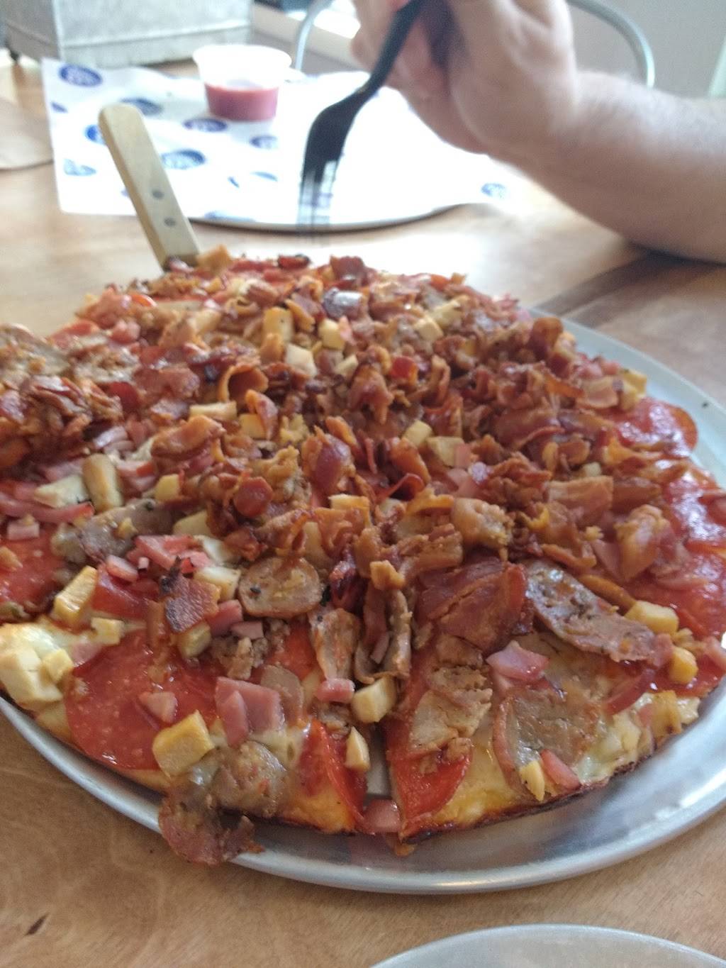 Queen of Harts Pizza | restaurant | 10 Lafayette Street, Queensbury, NY 12804, USA | 5187984278 OR +1 518-798-4278