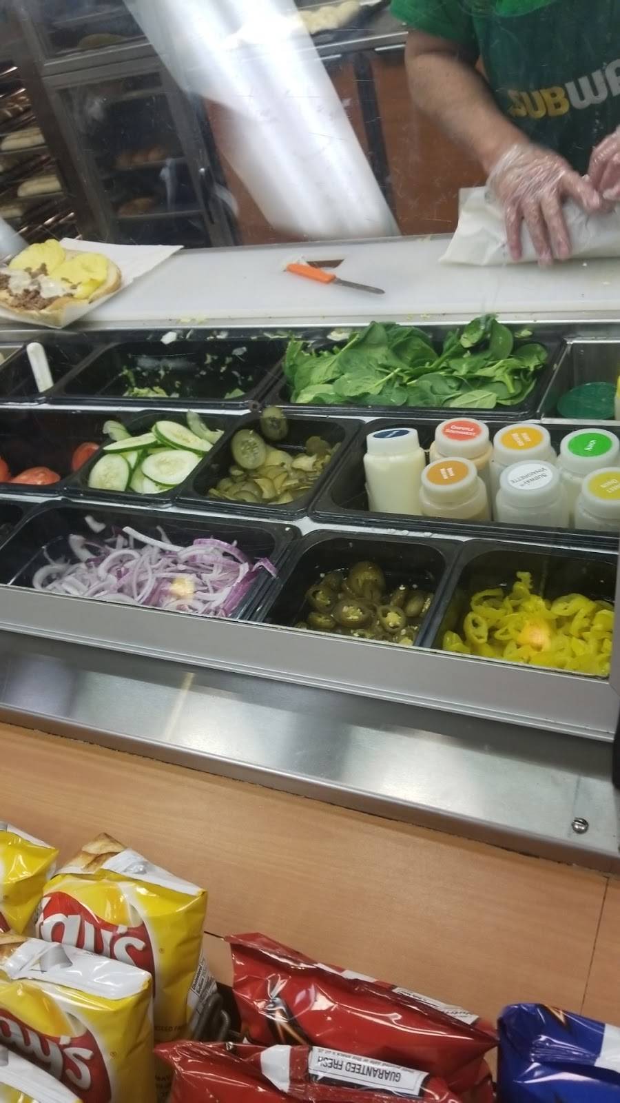 Subway Restaurants | restaurant | 850 County Line Rd, Lakeland, FL 33815, USA | 8638029659 OR +1 863-802-9659