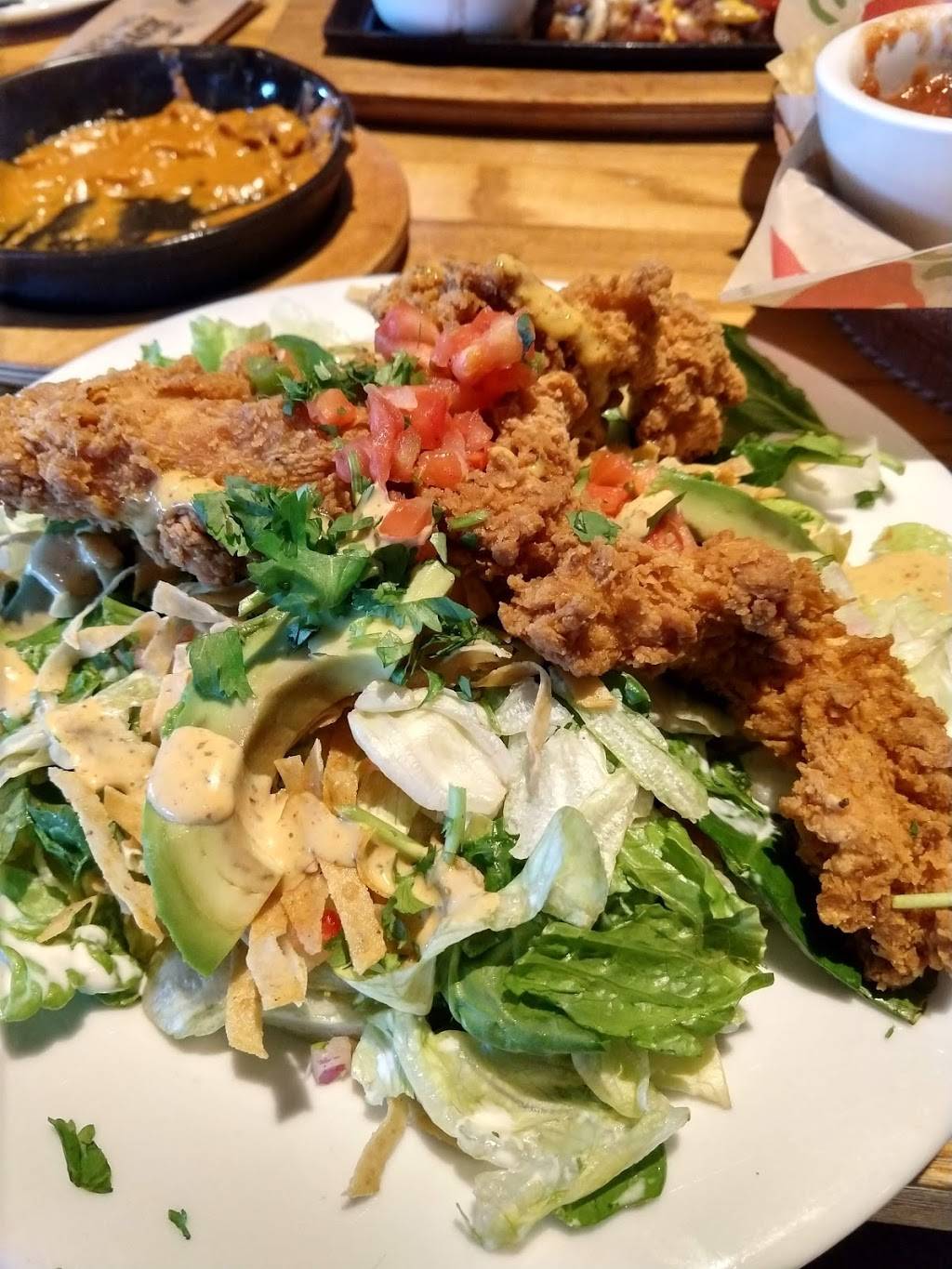 Chilis Grill & Bar | restaurant | 1245 South S Hover St, Longmont, CO 80501, USA | 3036846455 OR +1 303-684-6455