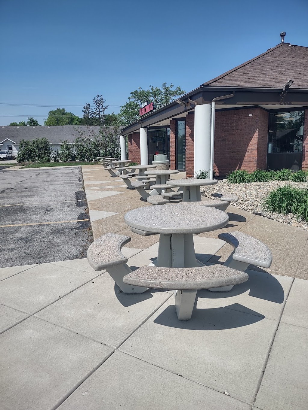 Samuel Mancinos | restaurant | 308 S Division St, Bristol, IN 46507, USA | 5746220008 OR +1 574-622-0008