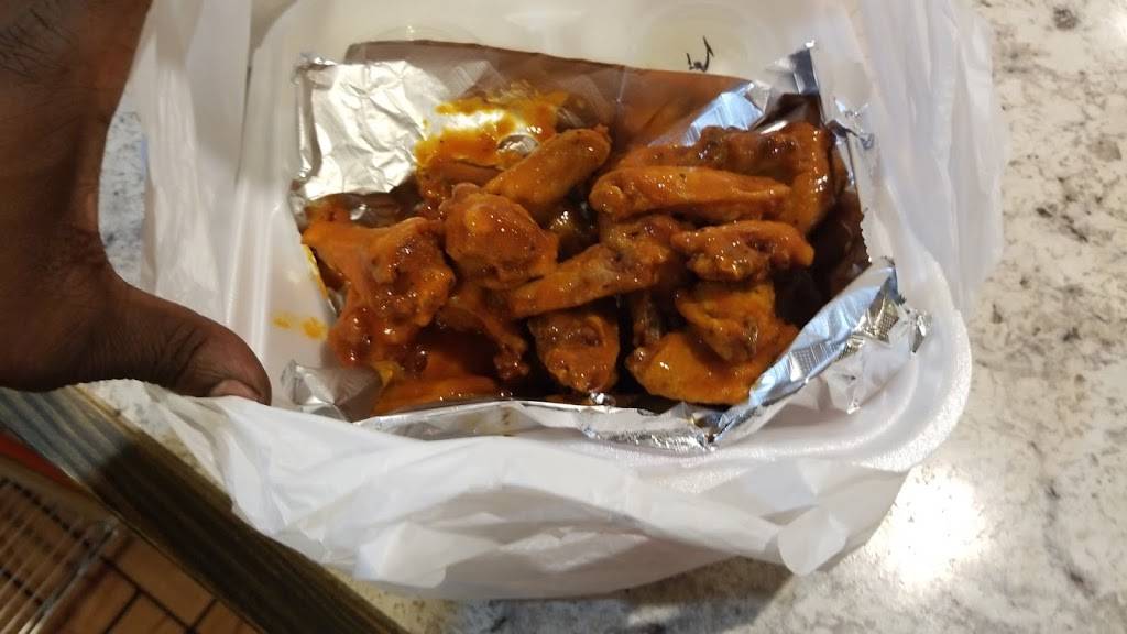 Wing Town | restaurant | 1907 S College St, Auburn, AL 36830, USA | 3342463067 OR +1 334-246-3067