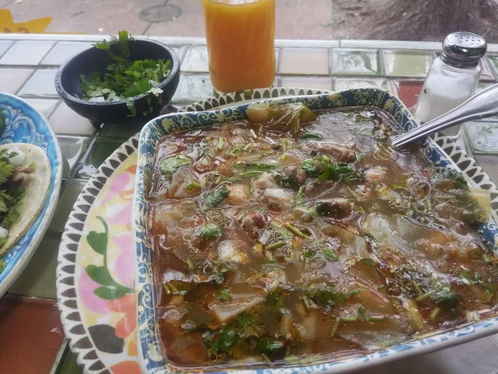 Cinco De Mayo Taqueria | restaurant | 408 S Highland Ave, Baltimore, MD 21224, USA | 4103272272 OR +1 410-327-2272