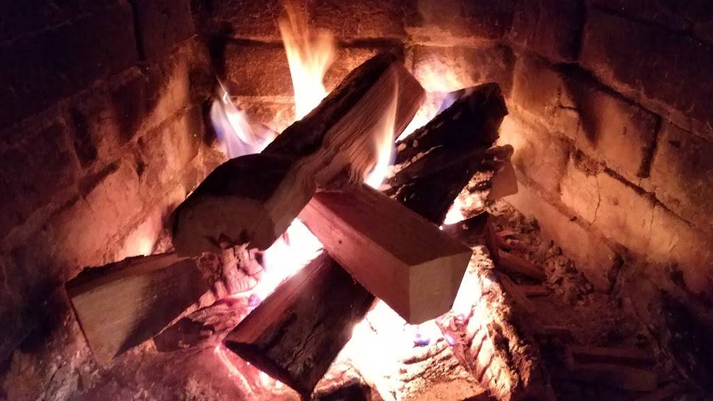 The Stagecoach Tavern | restaurant | 854 S Undermountain Rd, Sheffield, MA 01257, USA | 4132298585 OR +1 413-229-8585