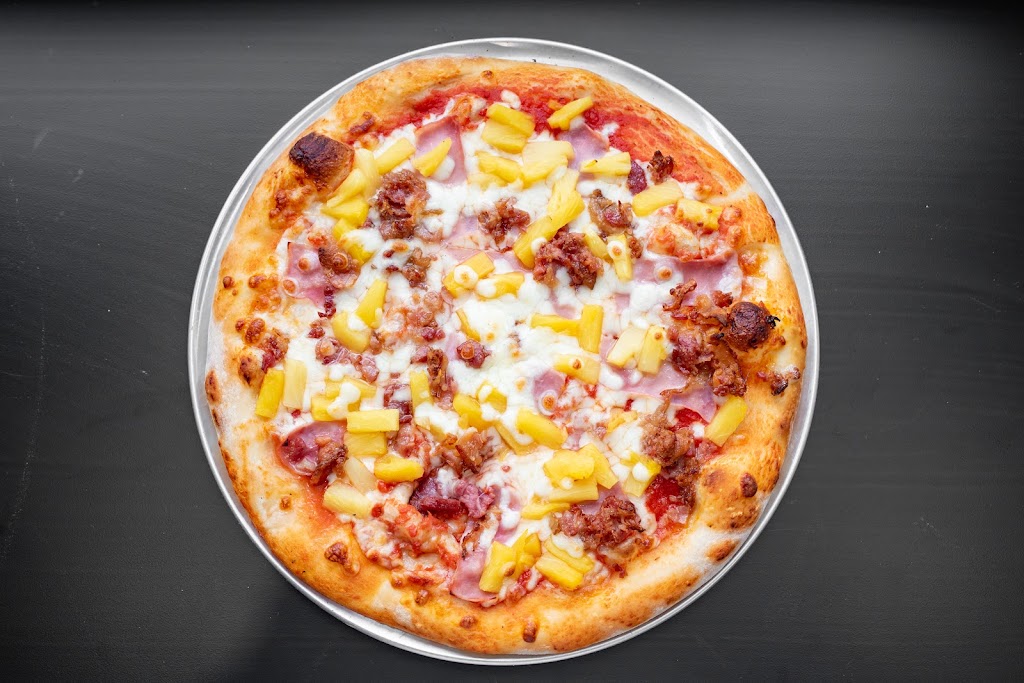 Ninas Burger & Pizza | restaurant | 200 Washington St, Peabody, MA 01960, USA | 9785310992 OR +1 978-531-0992