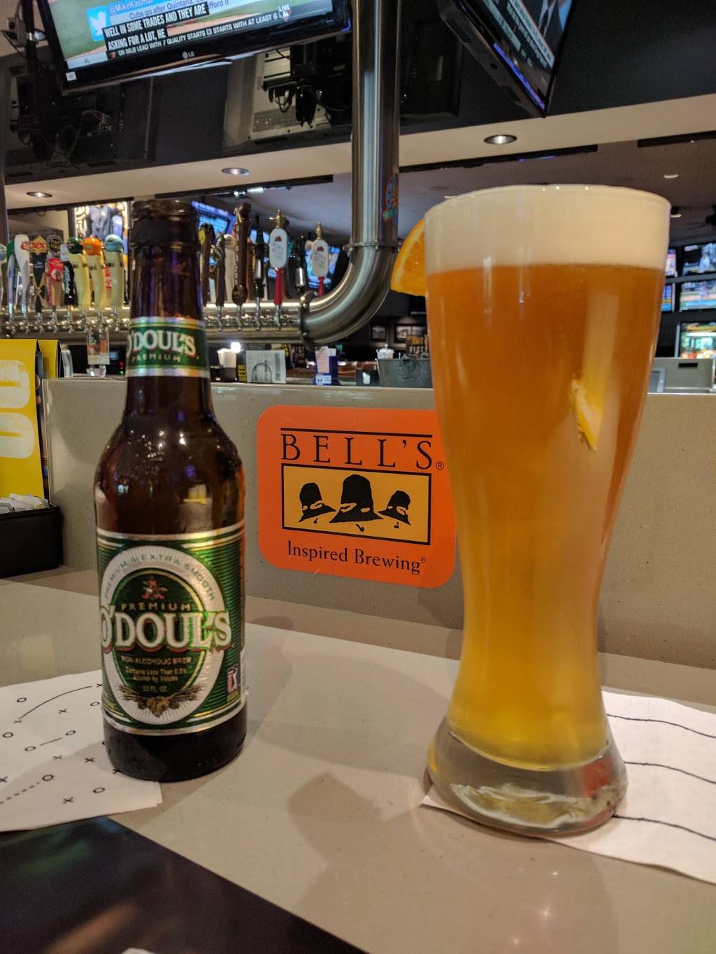 Buffalo Wild Wings | meal takeaway | 205 S State St, Ann Arbor, MI 48104, USA | 7349979143 OR +1 734-997-9143