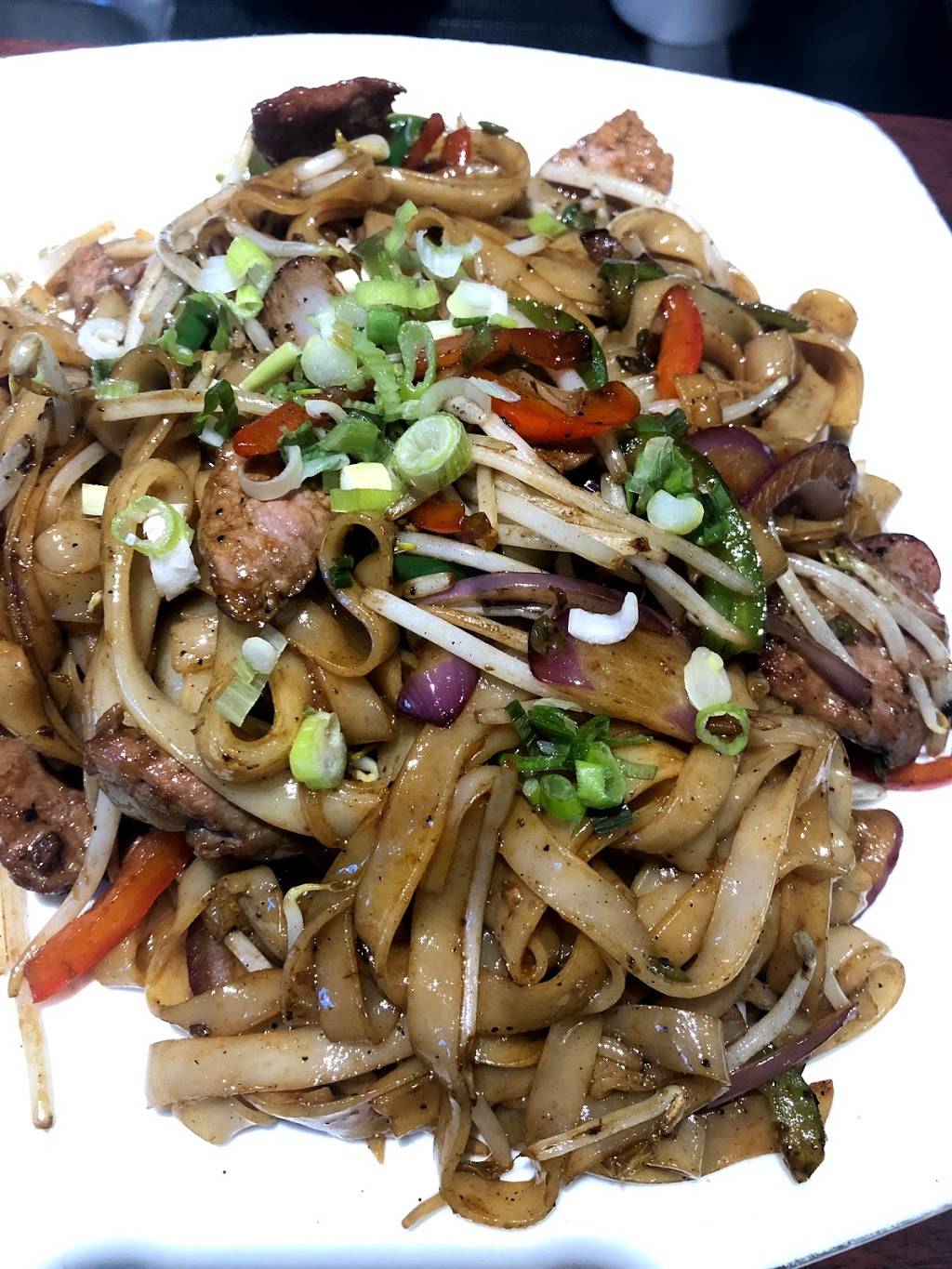 Wok and Grill | restaurant | 1085 OConnor Dr, Toronto, ON M4B 3N1, Canada | 6477972056 OR +1 647-797-2056