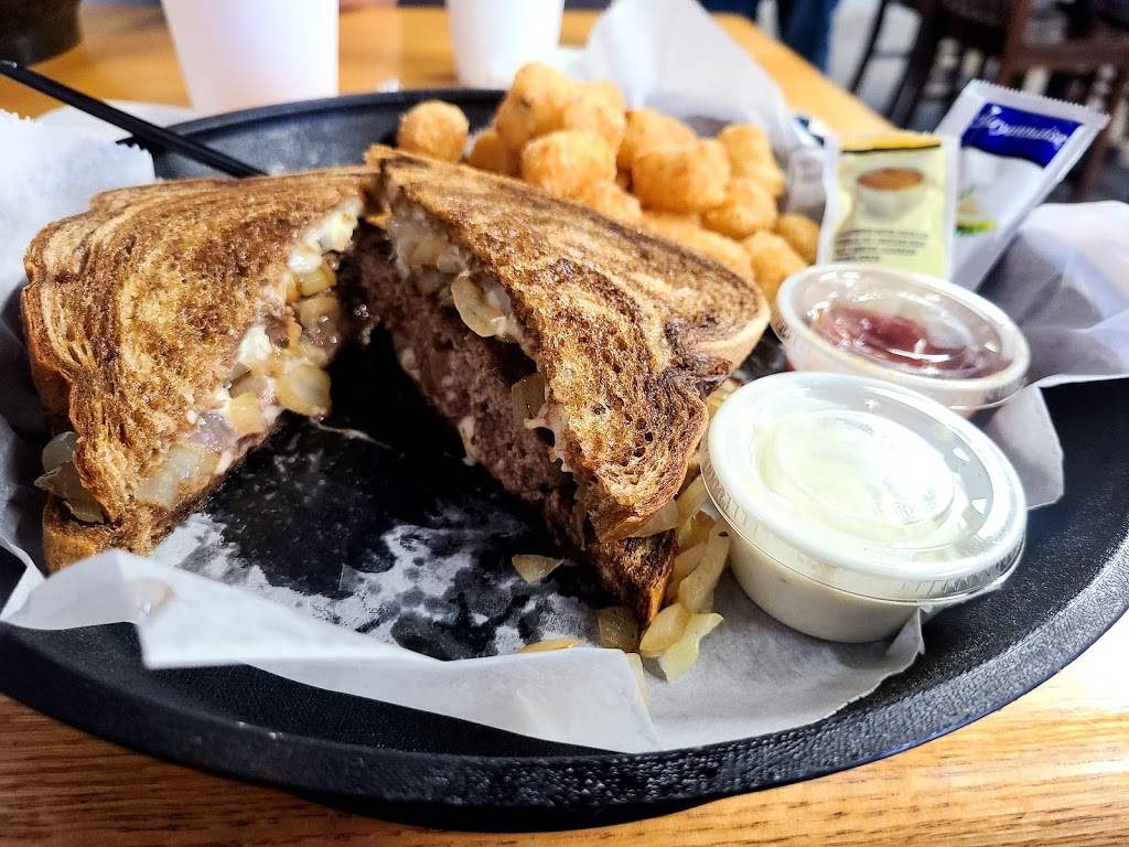 The Garage | restaurant | 1400 S Commercial St, Harrisonville, MO 64701, USA | 8169250398 OR +1 816-925-0398