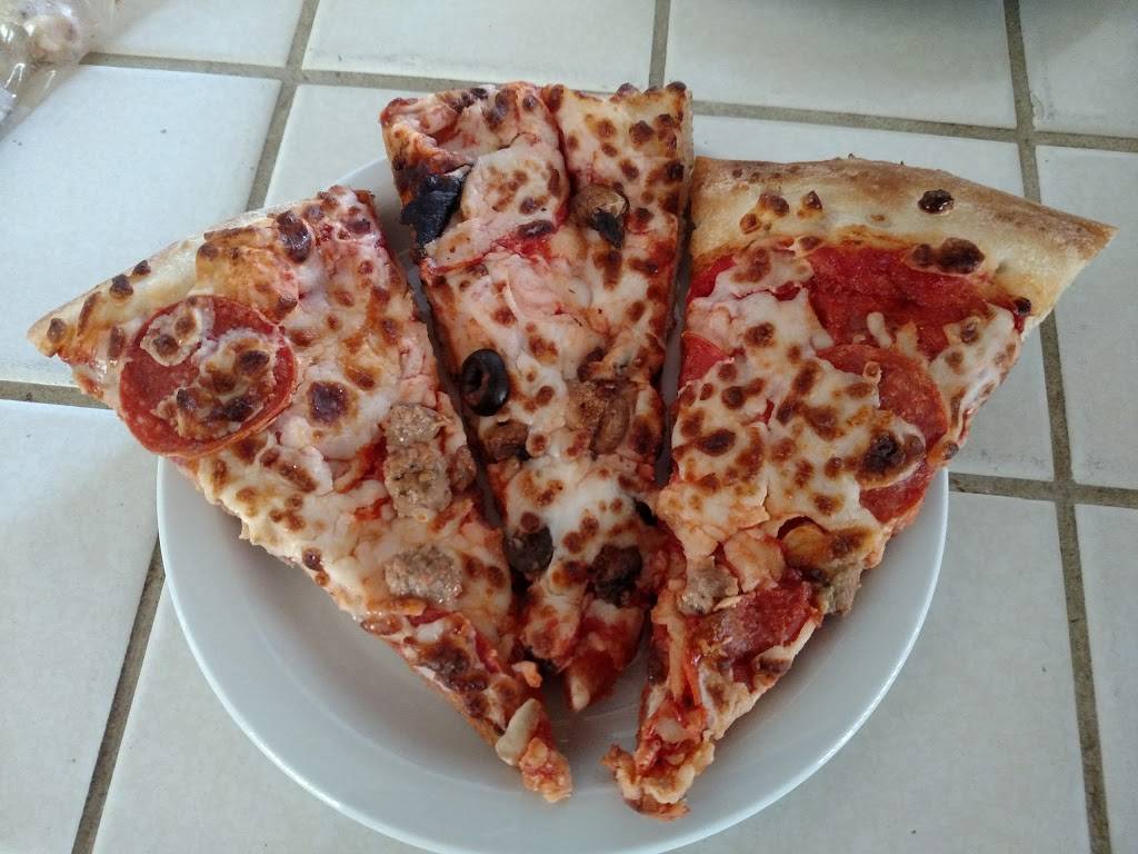 LA Pizza | meal delivery | 15215 7th St, Victorville, CA 92395, USA | 7606949860 OR +1 760-694-9860