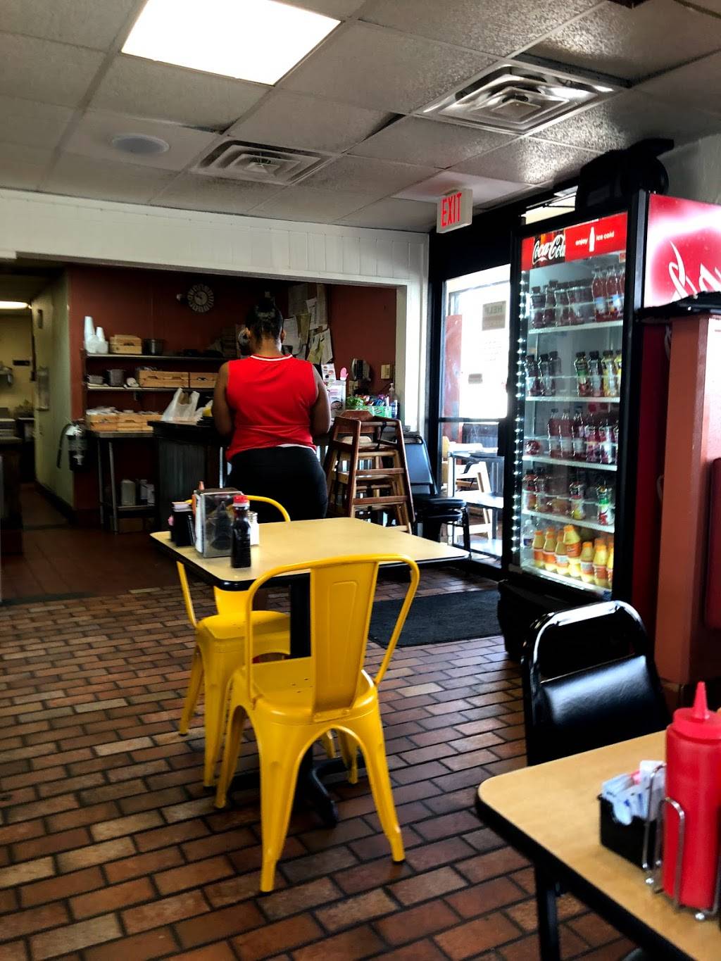 Franks Grill | restaurant | 1915 Mangum Rd, Houston, TX 77092, USA | 7136828221 OR +1 713-682-8221