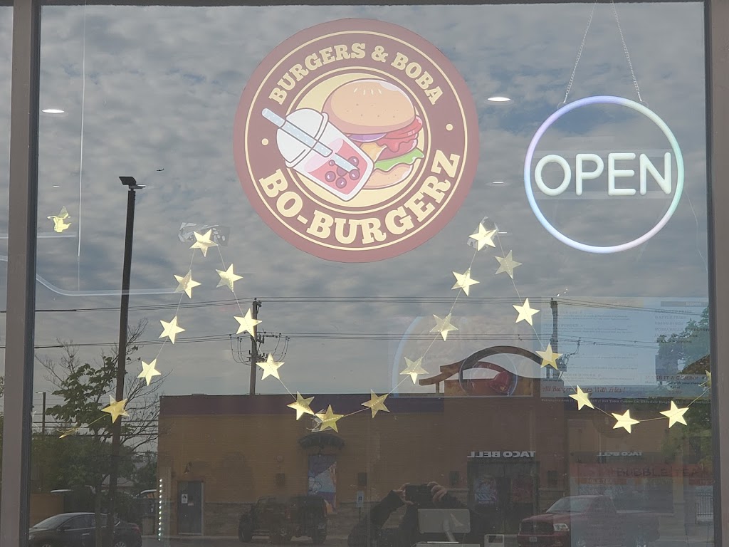 BO BURGERZ | restaurant | 258 Town Center Ln, Glendale Heights, IL 60139, USA | 6306141010 OR +1 630-614-1010