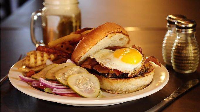 The Local Oak | restaurant | 409 N Zang Blvd, Dallas, TX 75208, USA | 2149464625 OR +1 214-946-4625