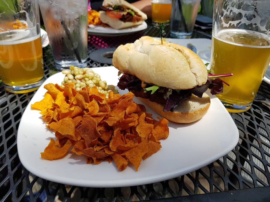 Lilianas Restaurant | restaurant | 2951 Triverton Pike Dr, Fitchburg, WI 53711, USA | 6084424444 OR +1 608-442-4444