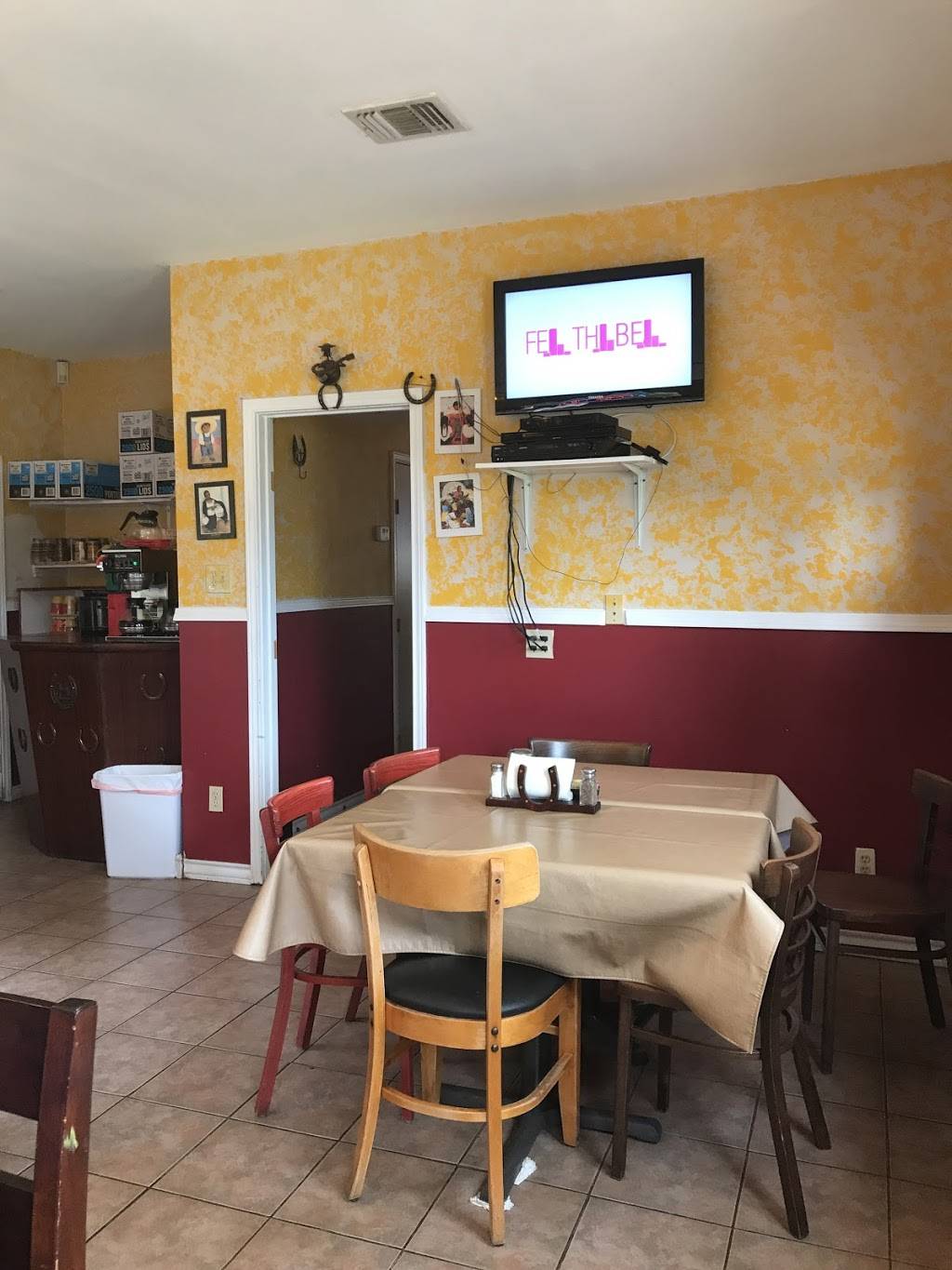 La Herradura | restaurant | 916 E Borgfeld Dr, San Antonio, TX 78260, USA | 8304384420 OR +1 830-438-4420