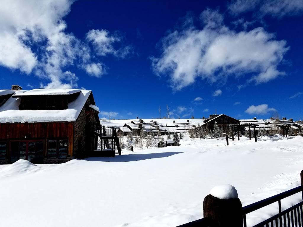 Hecks Tavern at Devils Thumb Ranch | restaurant | 3530 County Rd 83, Tabernash, CO 80478, USA | 9707267013 OR +1 970-726-7013