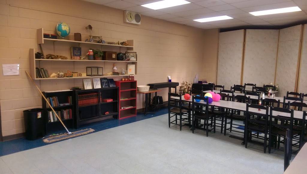 Decades | restaurant | 9050 New Jackson Hwy, Magnolia, KY 42757, USA | 2703244800 OR +1 270-324-4800