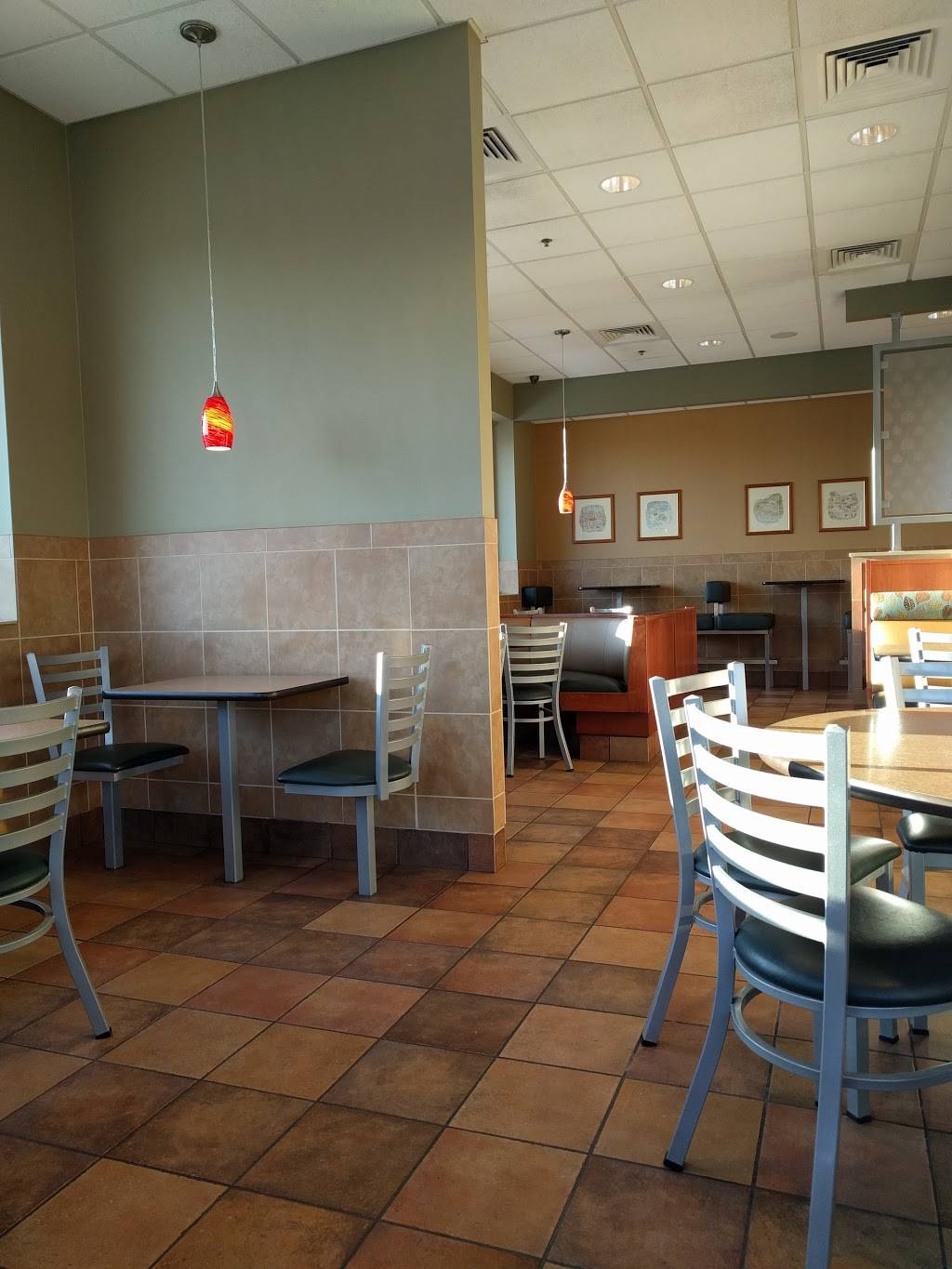 McDonalds | cafe | 8775 Mentor Ave, Mentor, OH 44060, USA | 4402556177 OR +1 440-255-6177