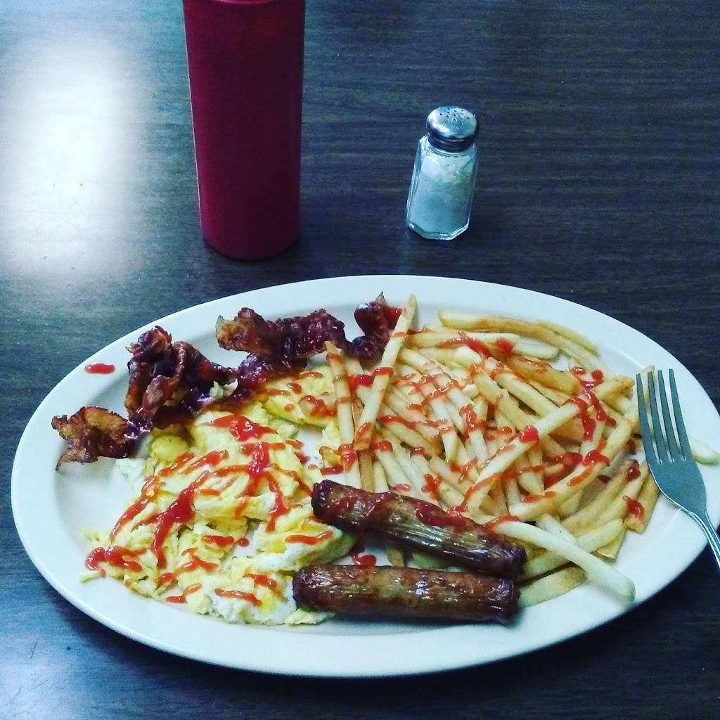 La Isla Cafeteria Salvadorena | restaurant | 2008 NW 20th St, Miami, FL 33142, USA | 7863177145 OR +1 786-317-7145