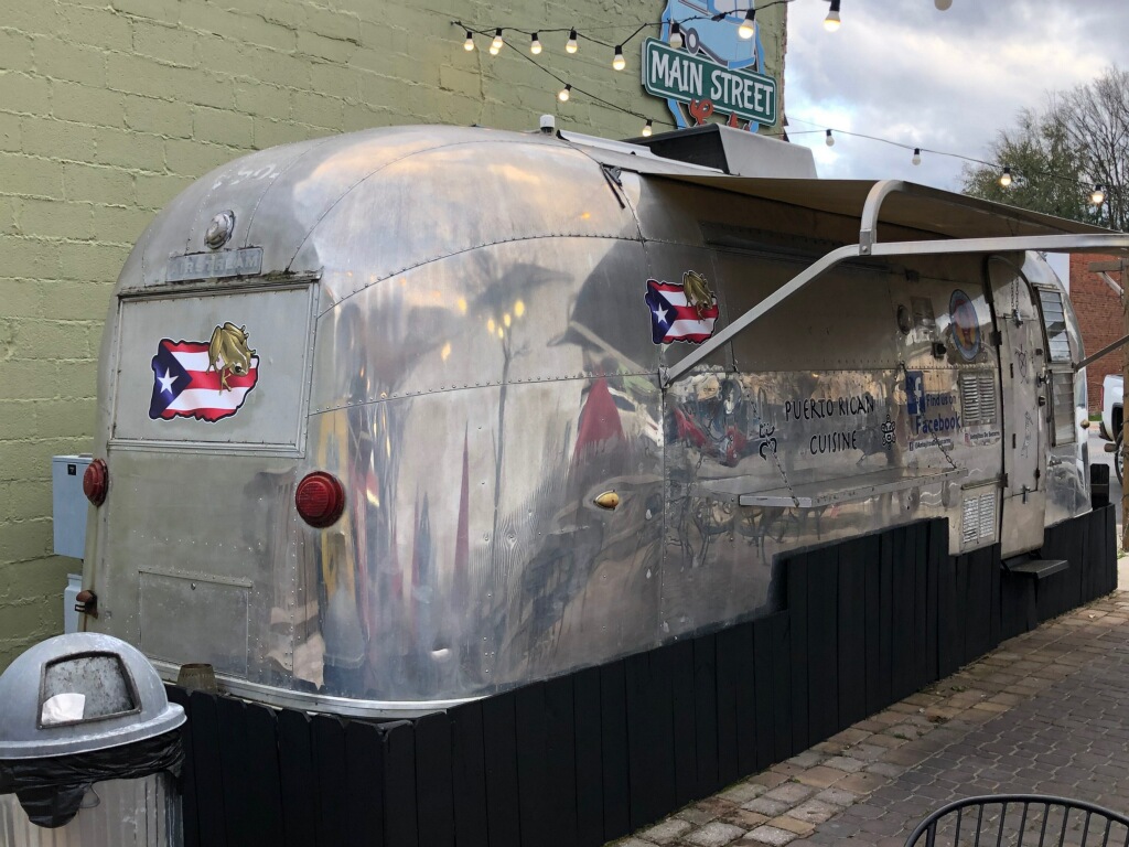 Antojitos De Socorro | restaurant | 147 Main St, Crestview, FL 32536, USA | 8506690544 OR +1 850-669-0544