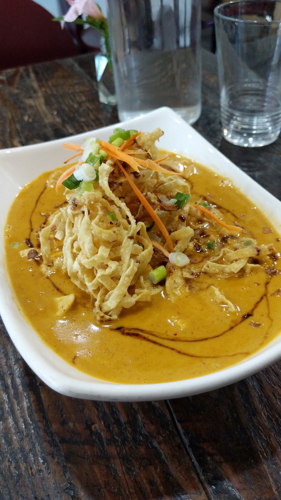 SkyIce 9th St. Thai Food & Ice Cream | restaurant | 437 5th Ave, Brooklyn, NY 11215, USA | 3478895532 OR +1 347-889-5532