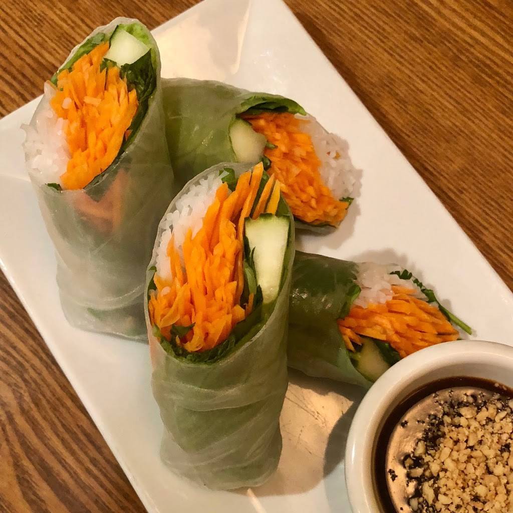 Thai Kitchen | restaurant | 5653 Stone Rd, Centreville, VA 20120, USA | 5716555963 OR +1 571-655-5963