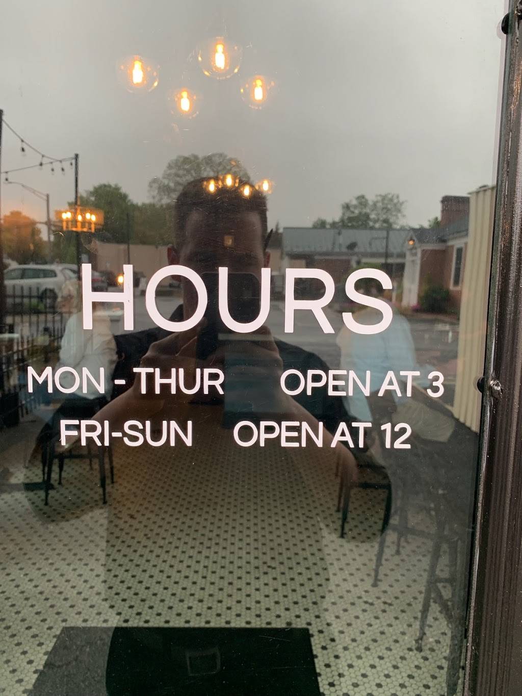 Taste Small Plates & Craft Cocktails | restaurant | 206 N Washington St, Easton, MD 21601, USA | 4108222888 OR +1 410-822-2888