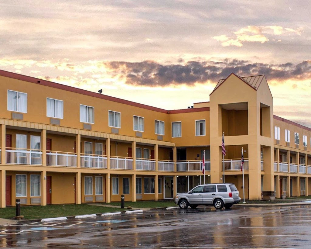 Quality Inn Akron - Fairlawn | restaurant | 70 Rothrock Loop, Copley, OH 44321, USA | 3306682700 OR +1 330-668-2700