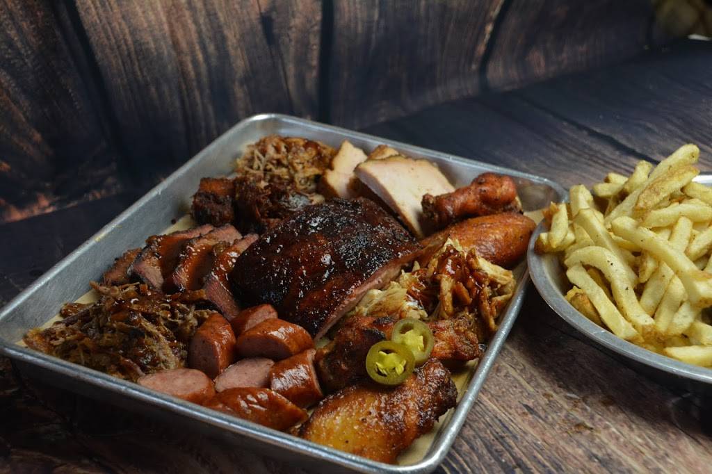 Q-BBQ | restaurant | 103 S Main St, Naperville, IL 60540, USA | 6306376400 OR +1 630-637-6400