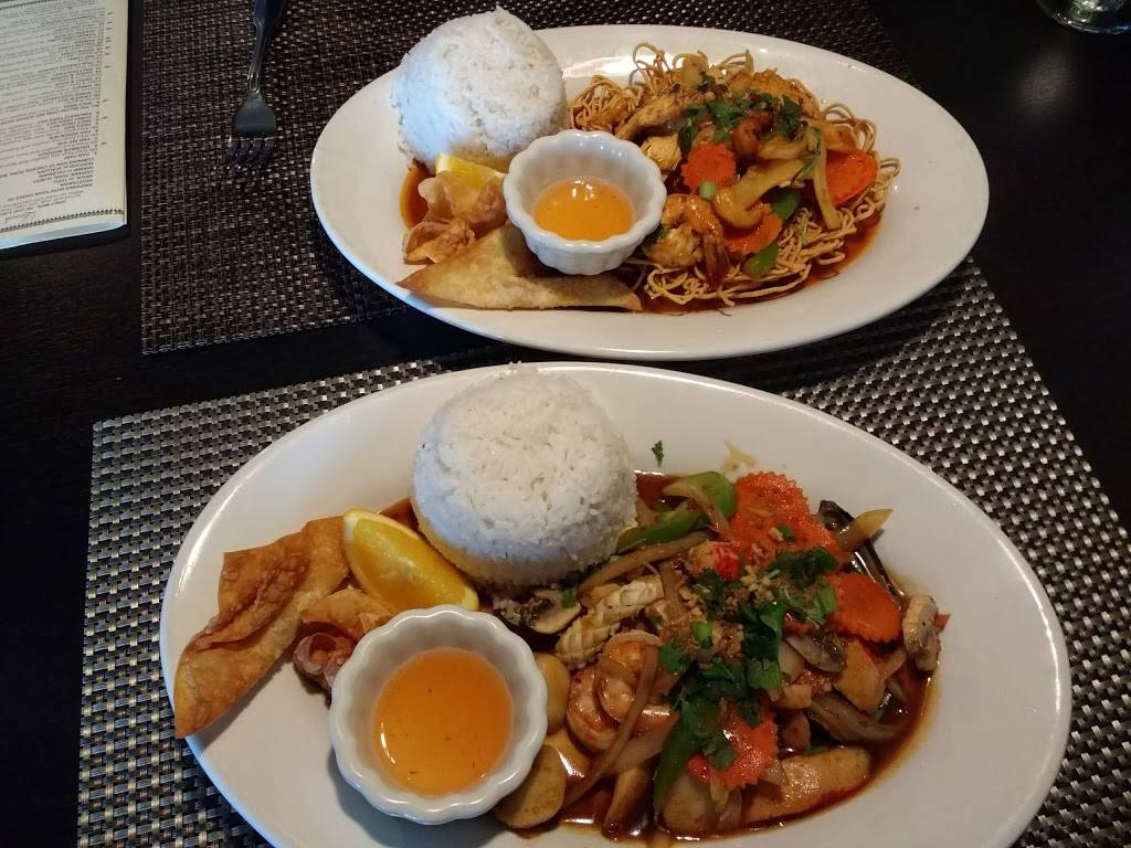 Leela Thai Restaurant | restaurant | 9725 Mission Gorge Rd, Santee, CA 92071, USA | 6193344019 OR +1 619-334-4019