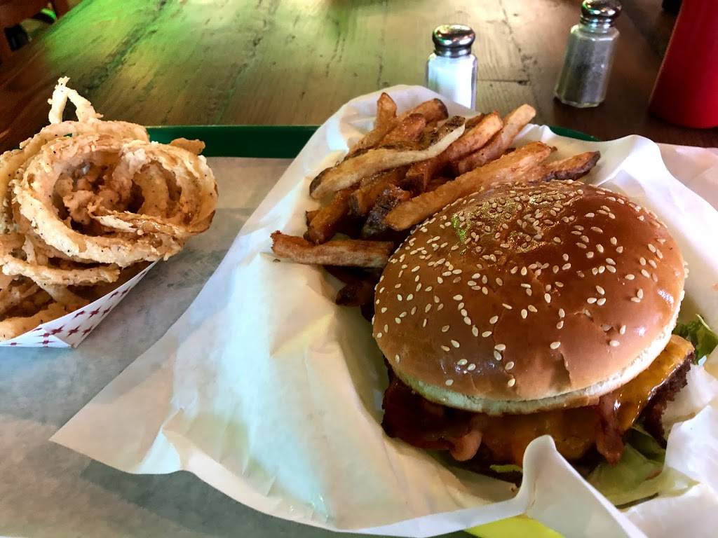 Babes Old Fashioned Food | restaurant | 434 SW Military Dr, San Antonio, TX 78221, USA | 2105956666 OR +1 210-595-6666