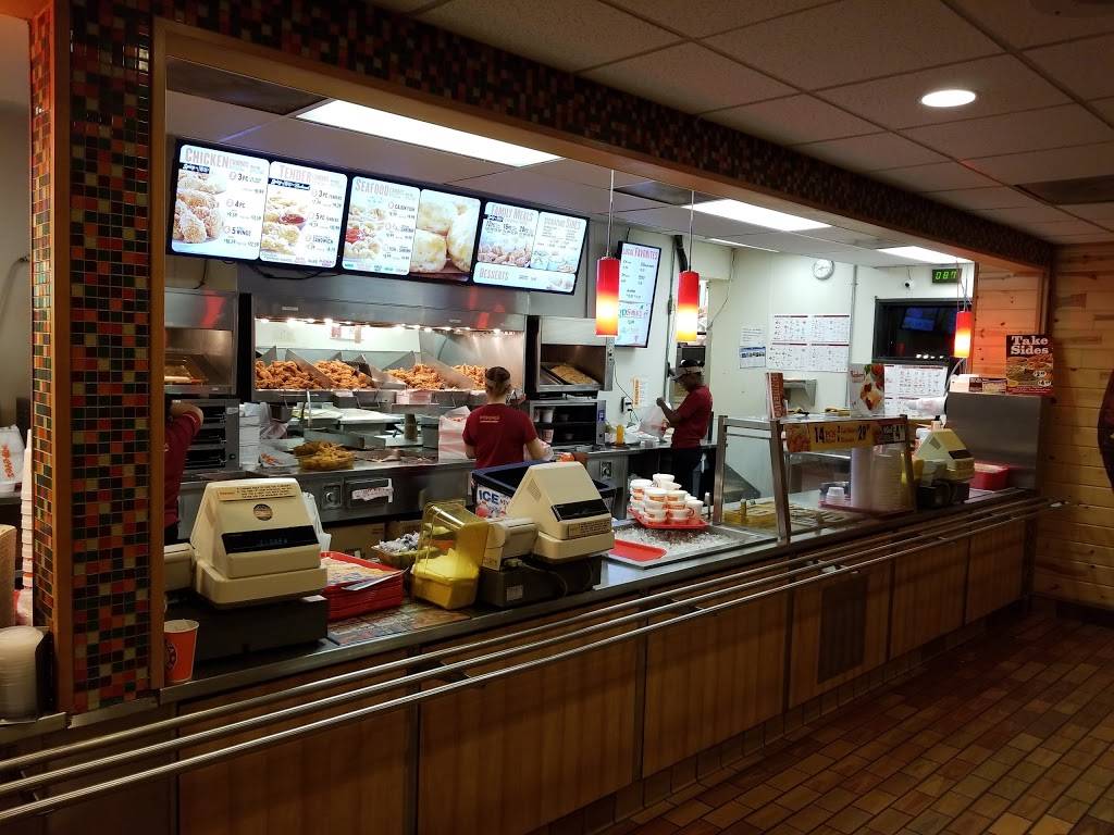 Popeyes Louisiana Kitchen | restaurant | 25 S Pickett St, Alexandria, VA 22304, USA | 7033700281 OR +1 703-370-0281