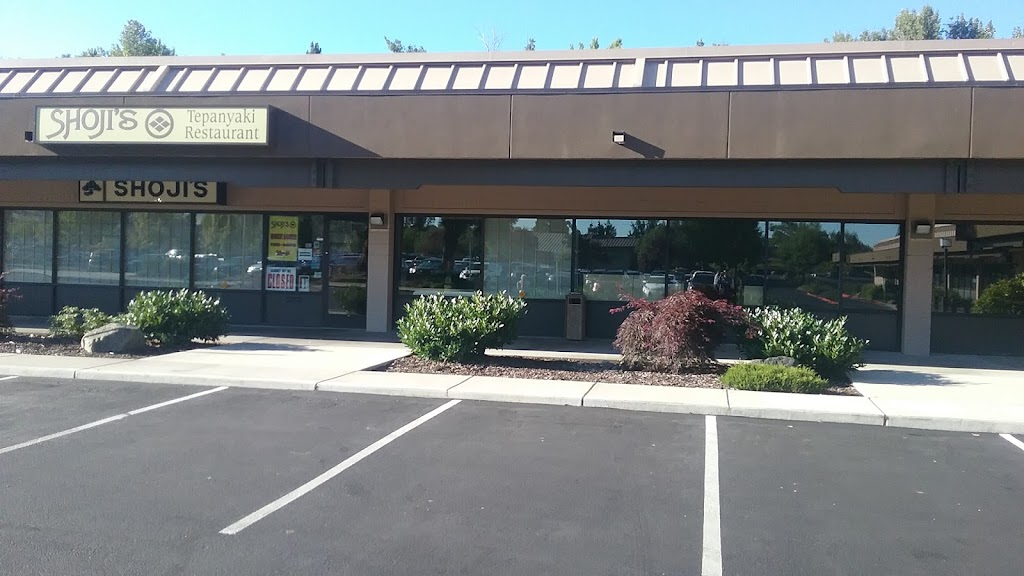 Shojis | restaurant | Black Oak Center, 2640 E Barnett Rd, Medford, OR 97504, USA | 5417796860 OR +1 541-779-6860